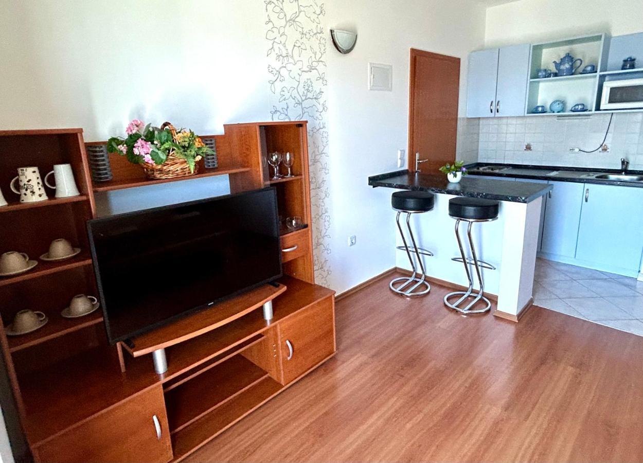 Apartments Stokic Rab Town Exterior foto